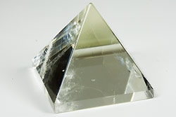 Bergkristallpyramide 30x30x30 mm