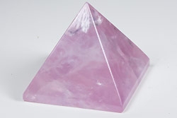 Rosenquarzpyramide 50x50x50